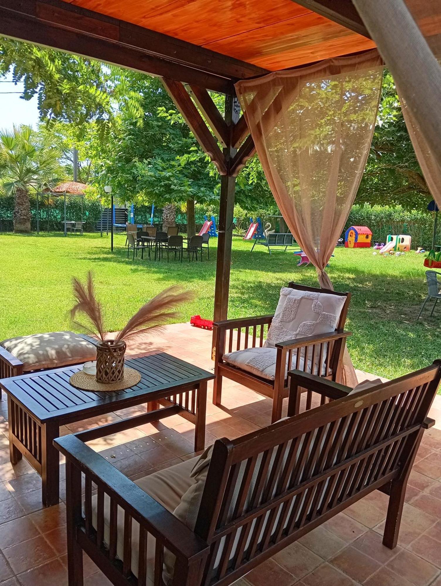 Noufara Apartments เนอา เมซางกาลา ภายนอก รูปภาพ